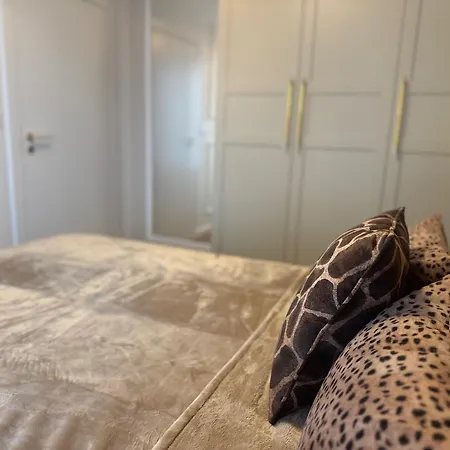 Cavalli Apartman *